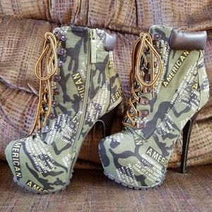 Alba America High Heeled Boots. Size 7